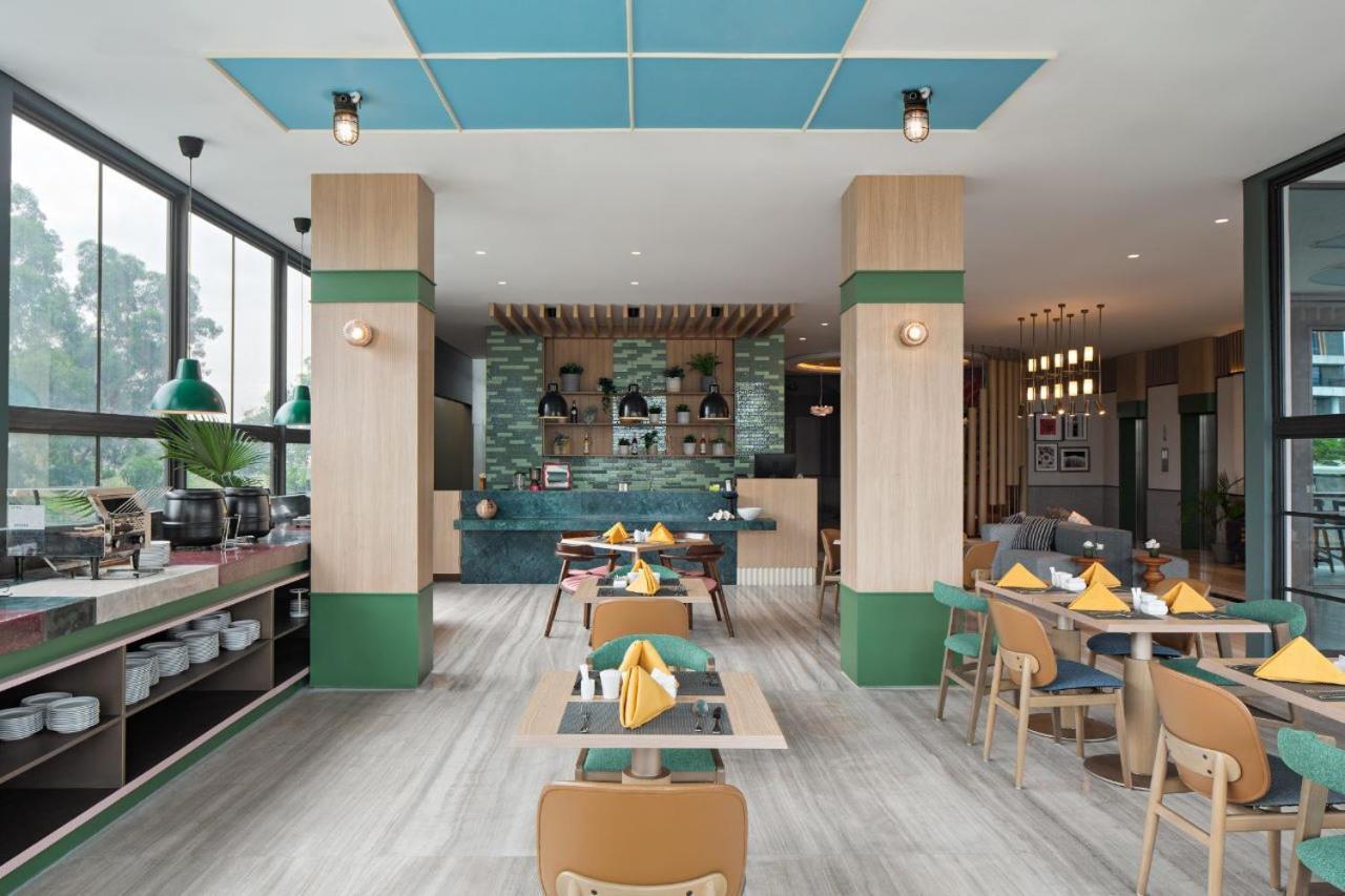 Maxonehotels At Kota Harapan Indah-贝克西 外观 照片