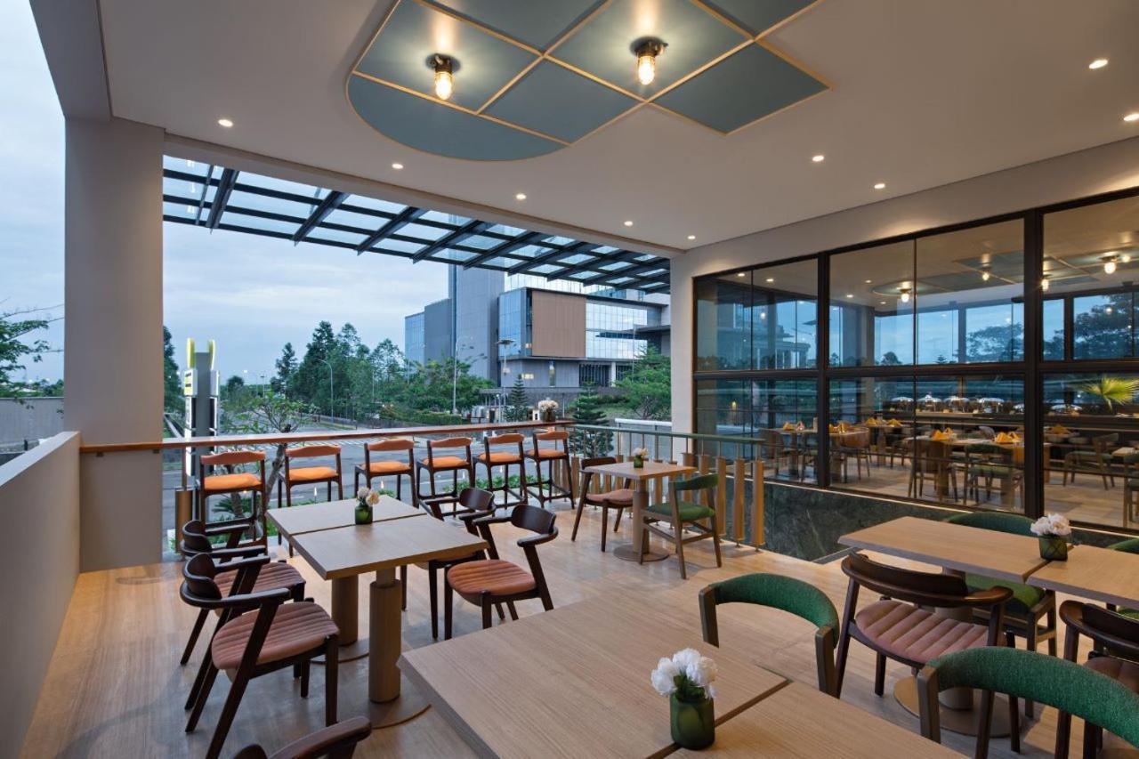 Maxonehotels At Kota Harapan Indah-贝克西 外观 照片